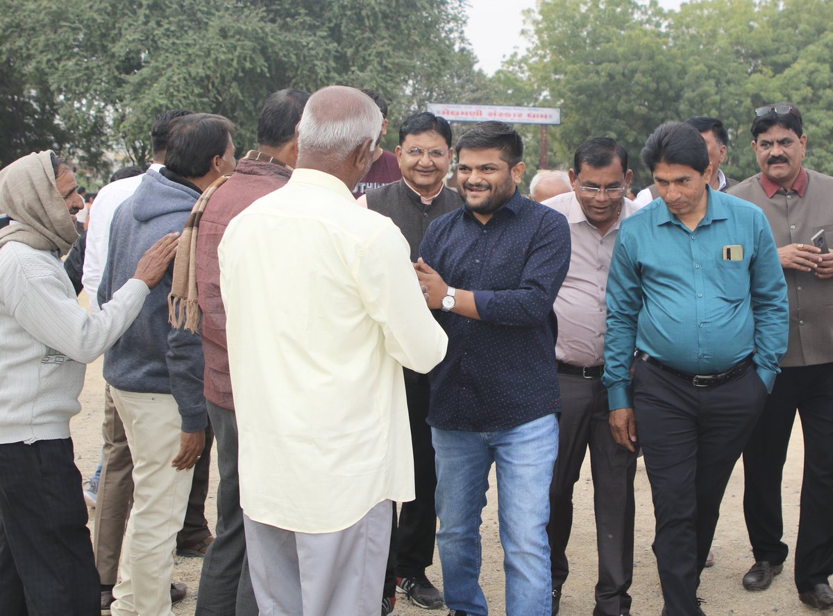 HardikPatel_'s tweet photo. आज मेरे विरमगाम विधानसभा के मांडल तहसील में श्री ४८ वढीयार पाटीदार समाज द्वारा आयोजित सामूहिक विवाह कार्यक्रम में उपस्थित रहा एवं पाटीदार समाज के परिवारों को संबोधित किया। नवजीवन की शरुआत करने वाले नवयुगलों को शुभकामनाएँ दी। https://t.co/v8wCRXwwYN