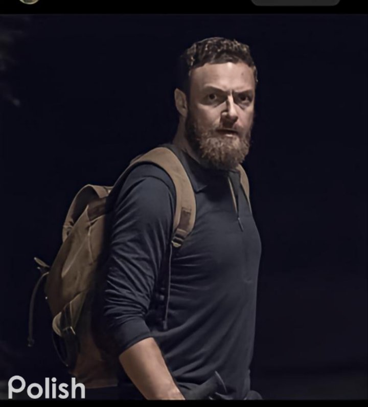 Chiara59731083's tweet photo. #TWD #TWDFamily #TWDUniverse #thewalkingdead #rossmarquand #rossmarquandfans #rossmarquandfan_italia #twd #twdaaron #twdsasha #twdmaggie #twdabraham #twdrosita #twdcarlgrimes https://t.co/p995JZiyD7