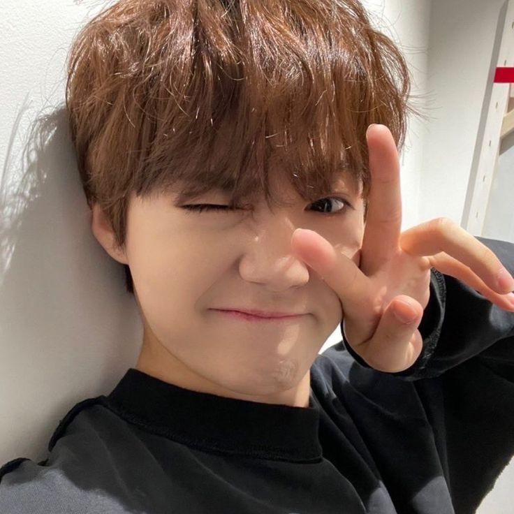 foershado's tweet photo. 2 days plaster
—
doyoung one tweet au https://t.co/8Afsjd4cLu