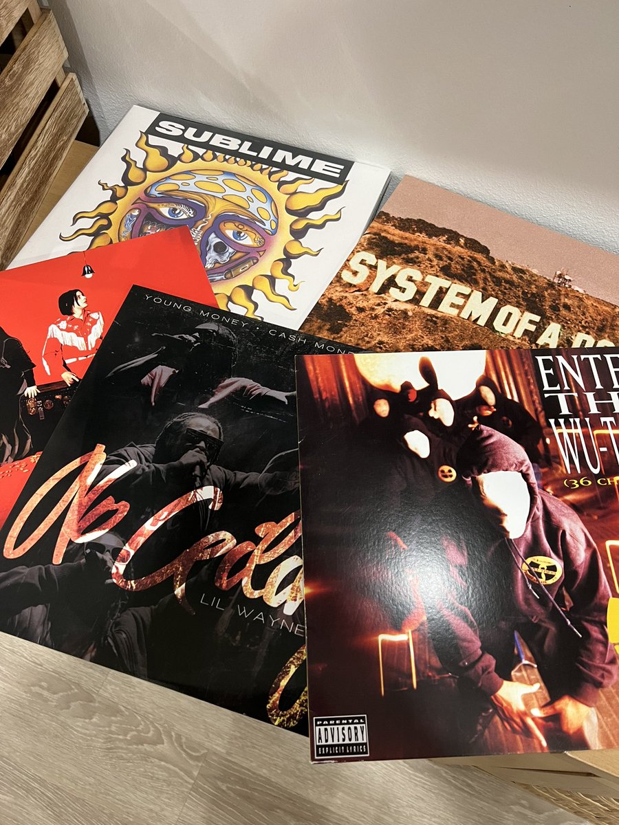 MadMatt1er's tweet photo. Some of my favroite vinyls. Eazy E is first press. https://t.co/Ogfv9gkHC1