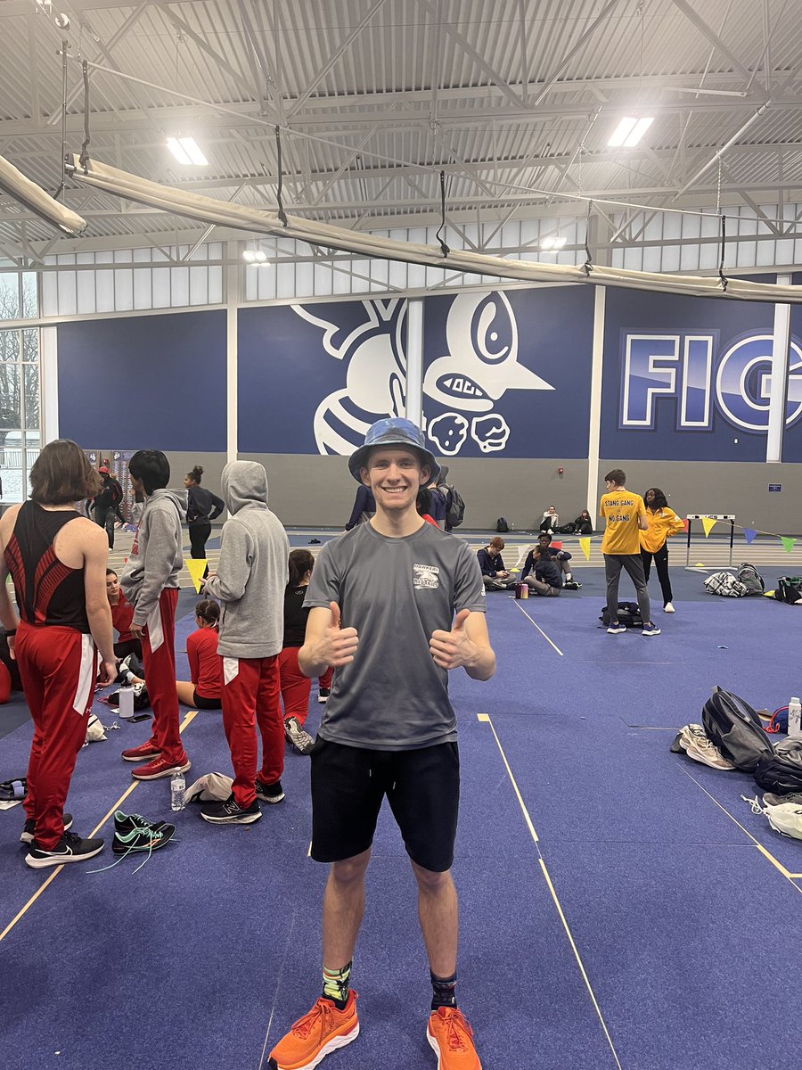 🚨🚨 NATIONAL QUALIFIER 🚨🚨 <a href="/BucketHatBilly_/">Dartagnon beaver</a>  hits the Auto Qualifier in the 5,000m run with a time of 15:24.79 (15:14.95 conversion)!