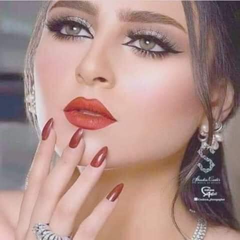 SAlstant's tweet photo. اعلم أنني عنيدة لدرجة متعبة 
ولكن هذا أنا
وهذا هو طبعي الذي يصعُب علي أن أتطبع بغيره
لاأعلم لماذا لا أجد من يستطيع فهمي بالطريقة الصحيحة
ربمآ لأنني غامضة
ولكنني أجد نفسي خليطاً من شخصيآإتٍ مختلفة
فأنا متمردةٌ أحياناً وعفوية أحياناً أخرى
عنيدة جريئة رومانسية
ولكنني في النهآية
أنثى https://t.co/SOSvPwzoCw