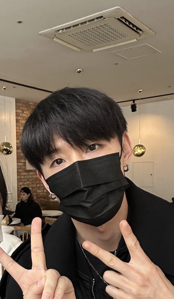 손떨려……..일하다가 기절 직전임……
ㅠㅠㅠㅠㅠㅠㅠㅠㅠㅠㅠㅠㅠㅠㅠㅠㅠㅠ