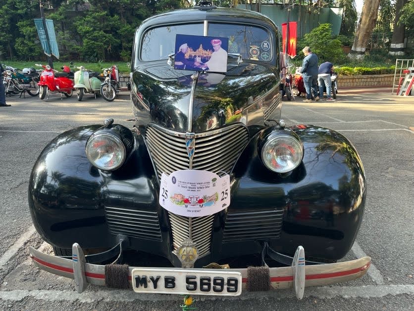 CNBCTV18News's tweet photo. Following an eight-year hiatus, Federation of Historic Vehicles of India (FHVI) conducted its 12th Annual ITC Hotels Historic Vehicles Drive on January 29 in Bengaluru. The theme for this year is "Drive to Revive"
#itc #bengaluru #itchotel #vintagecars #fhvi #india https://t.co/gPWTjFVOMk