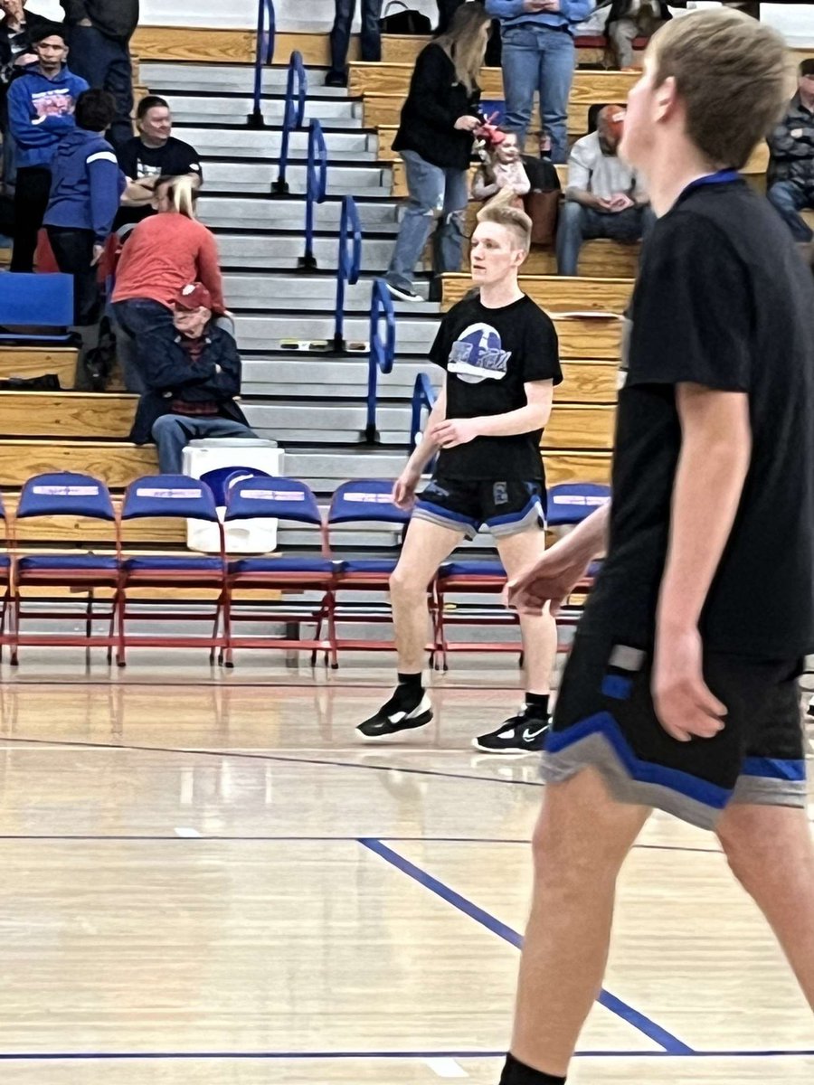 SK_Barstool's tweet photo. This mf from shoals really out here lookin like Lewis Robinson. This the first white guy I’ve seen have a flat top since the 1940s https://t.co/pRJkiDoiau