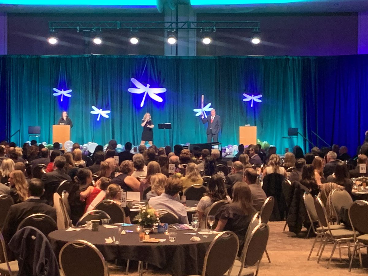 CrescentCove's tweet photo. A quick snap of the ballroom at @RiverCentre from this evening’s #gala benefitting Crescent Cove. #makingMomentsCount https://t.co/dqqLNdHroR
