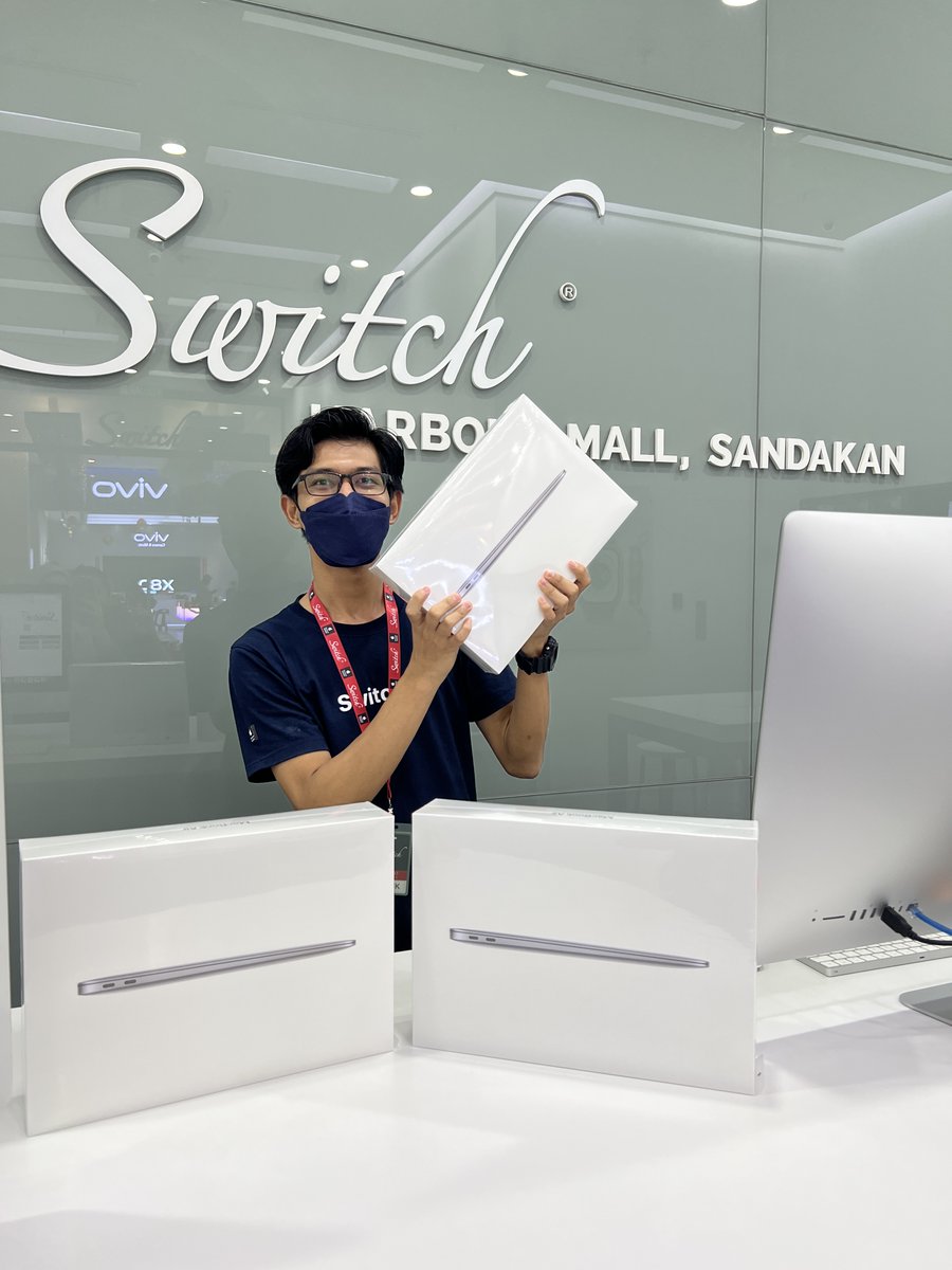 SwitchTM's tweet photo. 🔴 NEW PRICE for MacBook Air M1 🔴
YES! Now available at all Switch outlets!

Get yours today! 🙌
Now: RM3,599
Was: RM4,399
Save: RM800

Visit our outlets: https://t.co/XXUwIDJtPl
Or shop online with FREE delivery: https://t.co/25JWOUUMPU

*While stocks last.

#MacBookAir #Apple https://t.co/cAjENYTq32