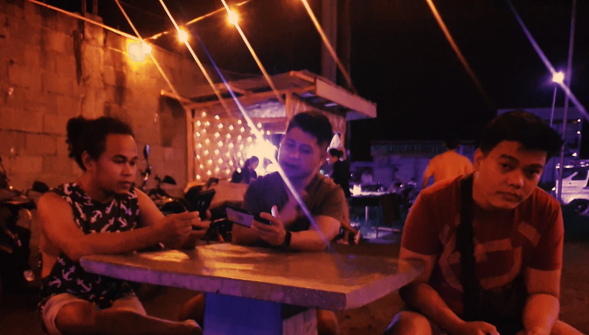nookiedookie's tweet photo. About last night. Mga angkol na jud ni sila. 😆 https://t.co/8Ug8MMS0GZ