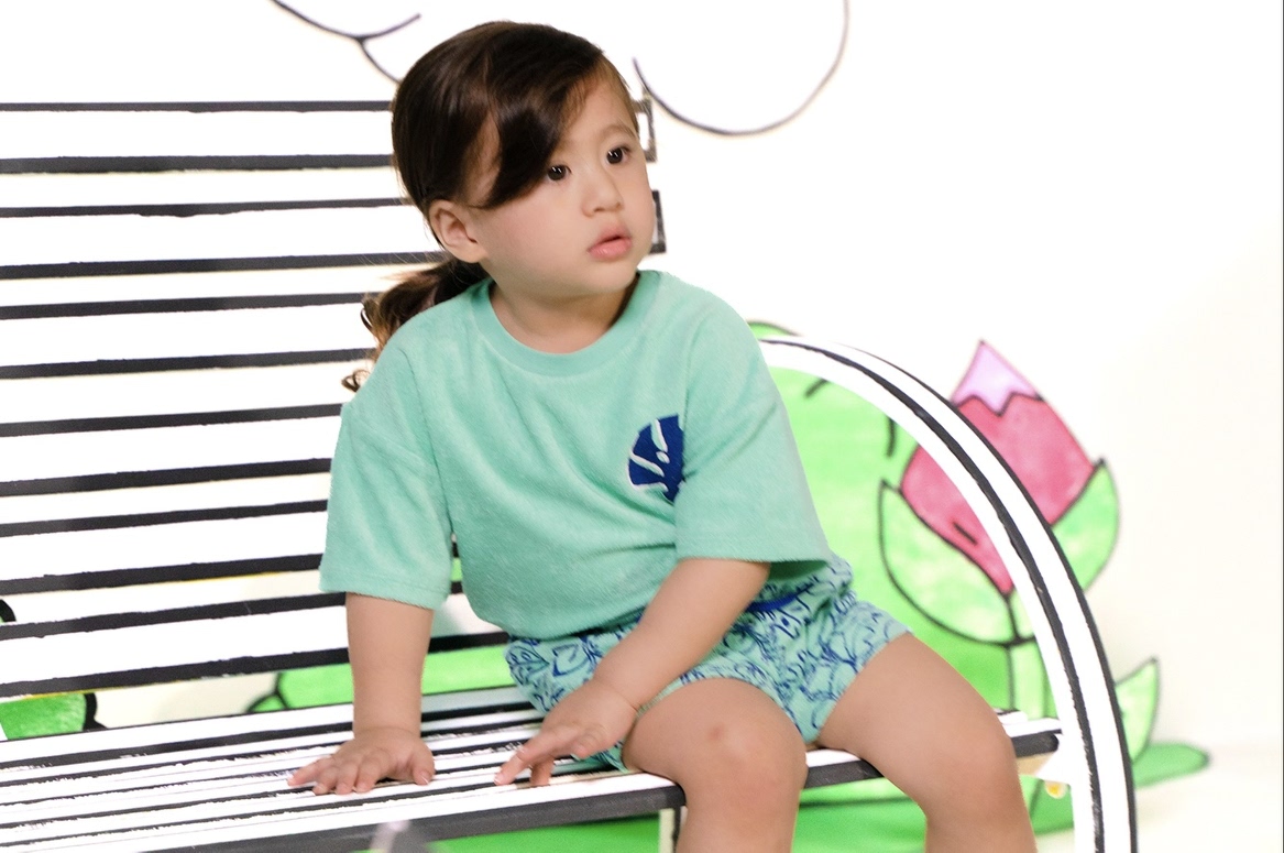 hmphilippines's tweet photo. ๐ข Safety first: No hazardous chemicals are used in all kidswear๐ฏ
All kidswear are safely designed so you and your kids like Jude can have fun! #JudeforHMkids #HMHelloWeekend #HMKids
Shop this 2-piece set at P799 in stores and online:https://t.co/ZjZhXwTpQG https://t.co/CVVMuXoXO3