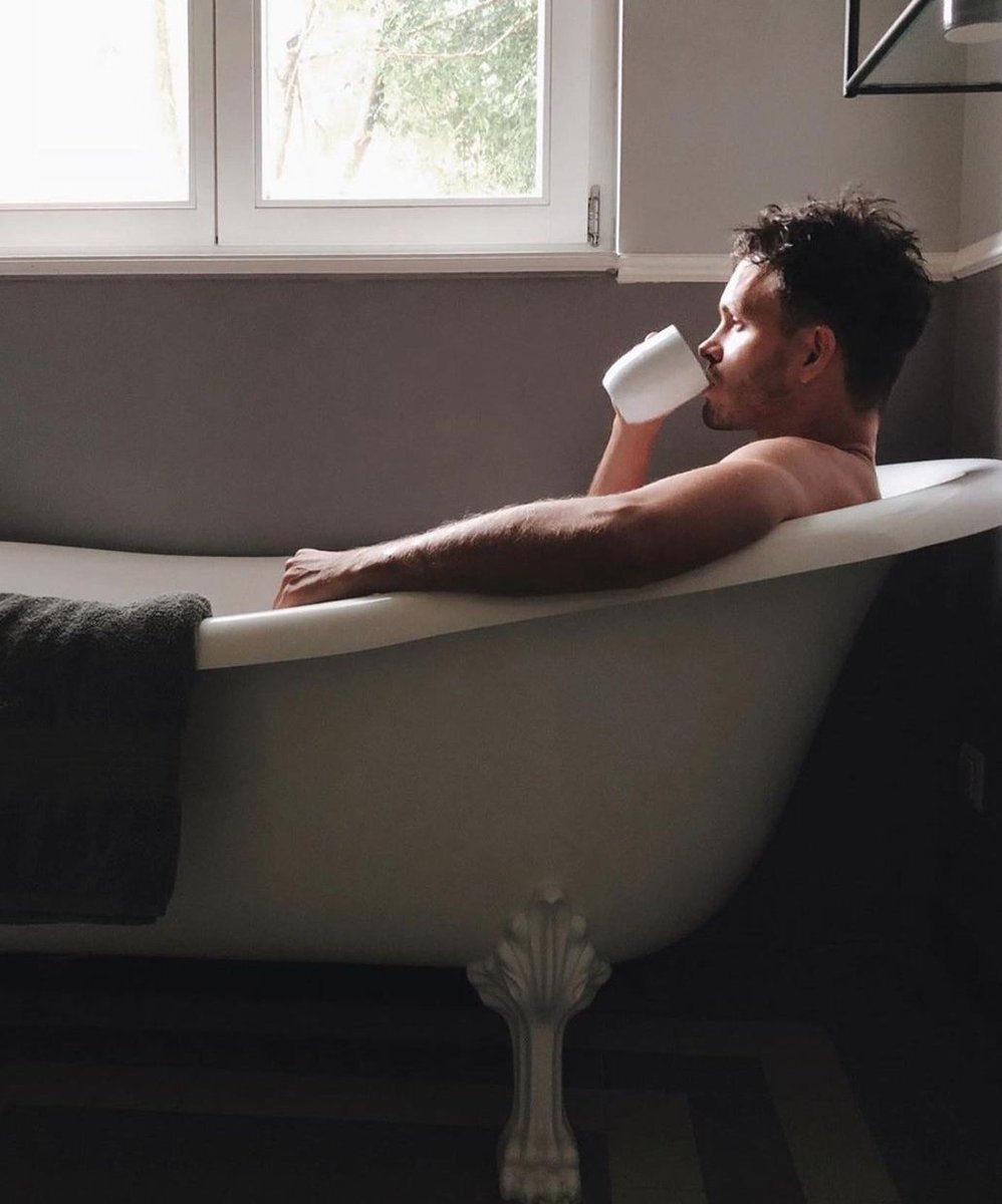 Bezig_Bijtje81's tweet image. Mogguh #Tweeps òòk op deze #zondagochtend komt het eerste rondje #koffie natuurlijk wederom van euhm 'elders' 😜