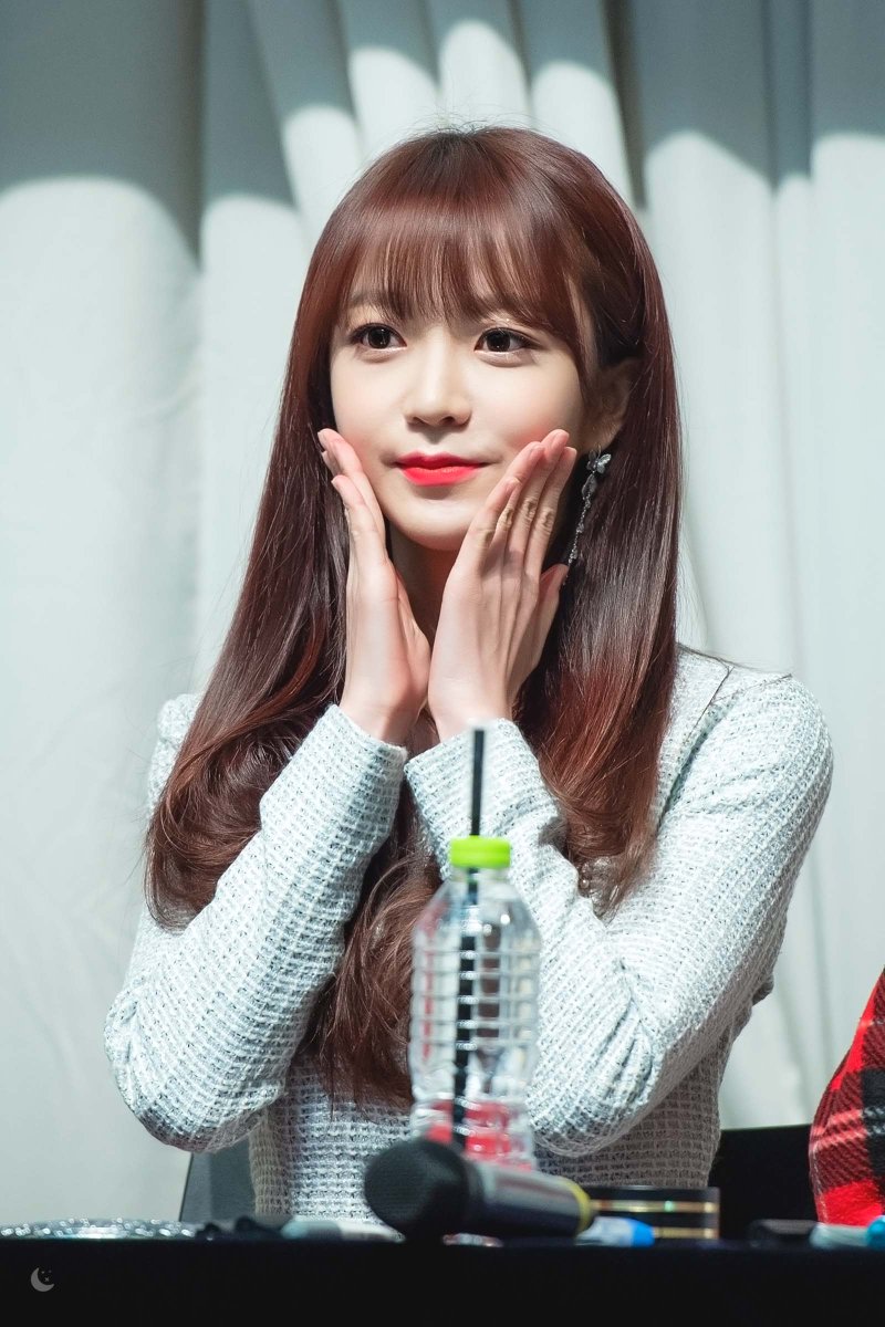 WhiteMoon_0120's tweet photo. 200112 3pics

#네이처 #NATURE #김소희 
@nature_nchworld https://t.co/GA6GPtn4ip