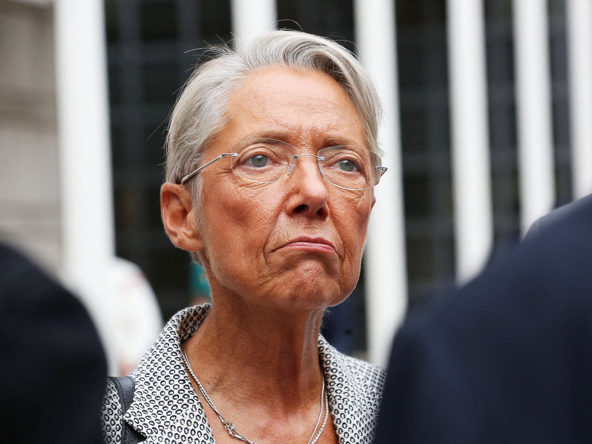 fabien_mtp's tweet image. Elisabeth Borne : &quot;l&apos;âge de départ à 64 ans n&apos;est plus négociable&quot;. 
Ça tombe bien, nous n&apos;avions pas l&apos;intention de négocier. 
La retraite a 64 ans, c&apos;est NON ! #ReformesDesRetraites #StopRetraiteMacron