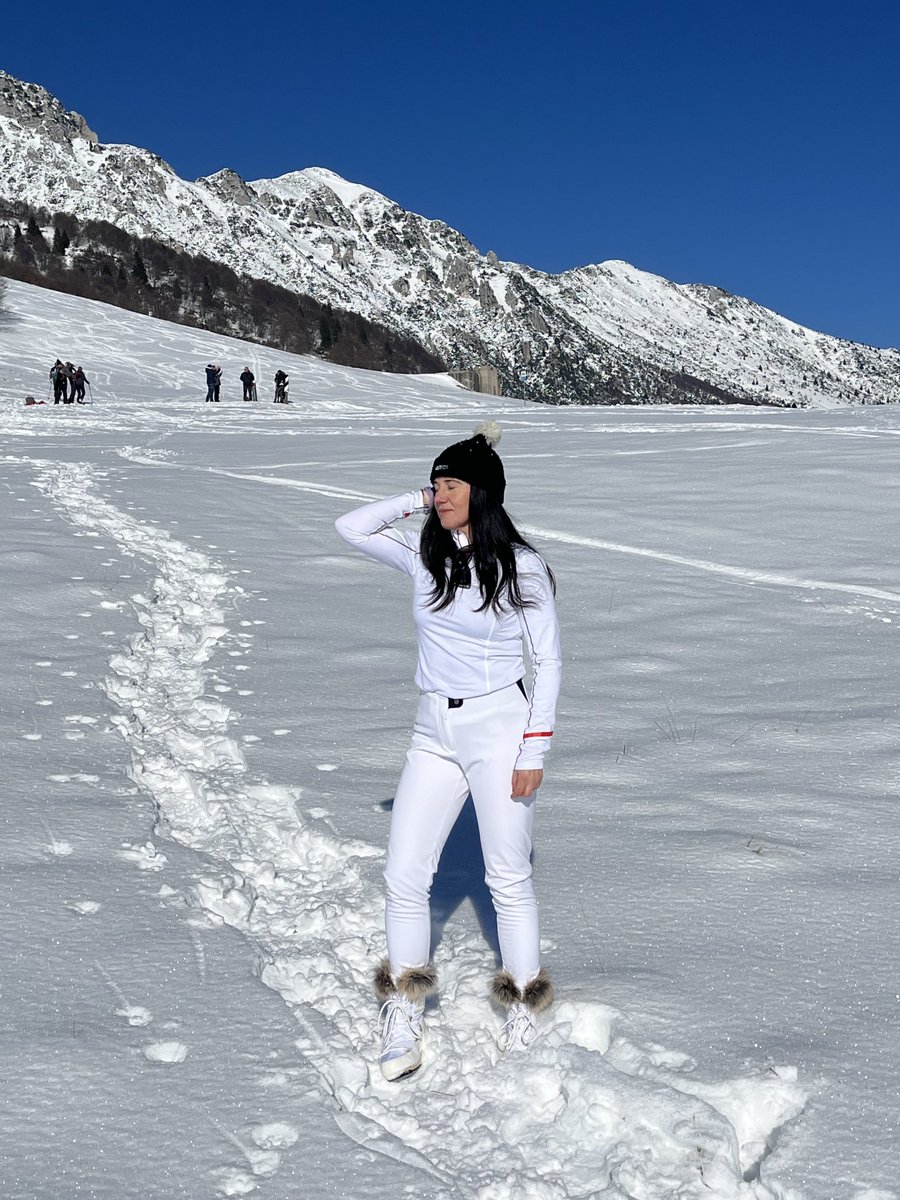 Sararunning's tweet image. Fantastica giornata sulle mie montagne🤍🤍🤍 #montebaldo #wonderful #snowvibes