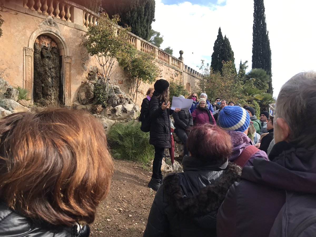Enhorabona a l’Escola de ball de #Bunyola perla festa del Quarteró! Ia na <a href="/BarbaraSuau/">Bàrbara Suau Font</a> per la visita.