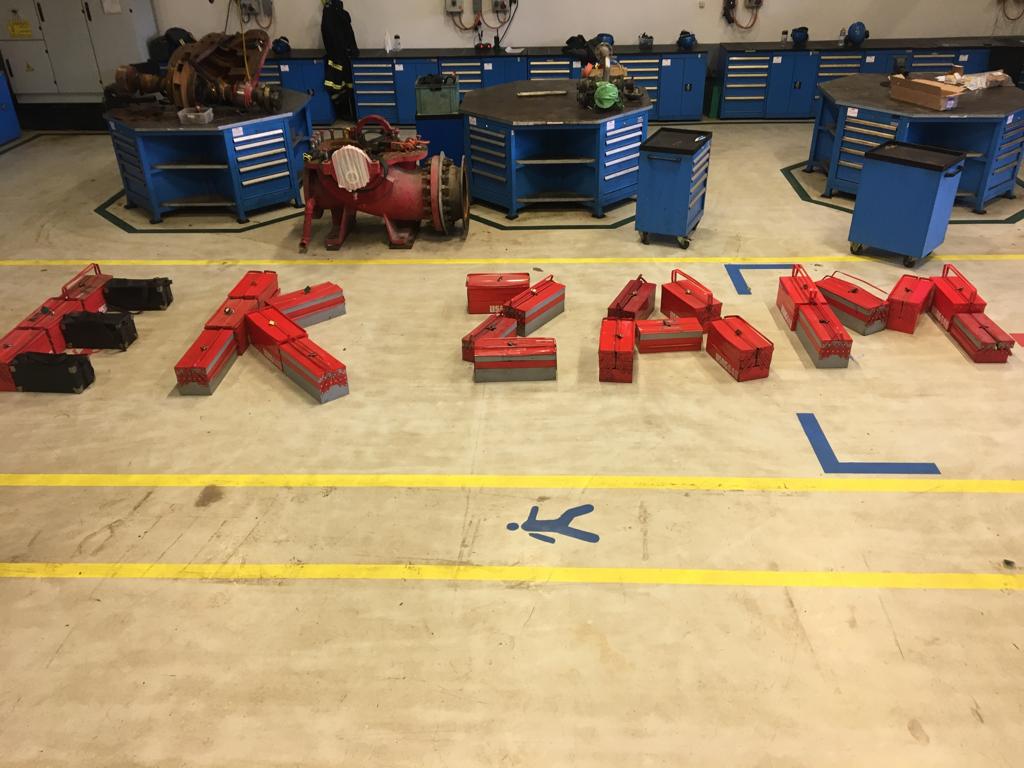 Tüpraş işçisine ses ver 
#TuprasaSesVer