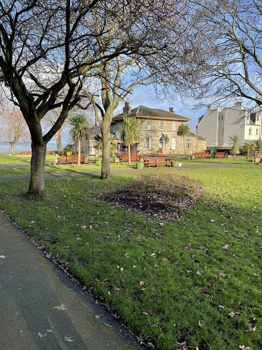 StarbankPark's tweet photo. Itโs another glorious January day @StarbankPark. Get away from the crowds and come along and admire our snowdrops ๐#snowdropwalk #earlyspringbulbs #starbankpark #Sundaywalk #walledgarden #itsgoodtowalk https://t.co/mTrxiesVzC