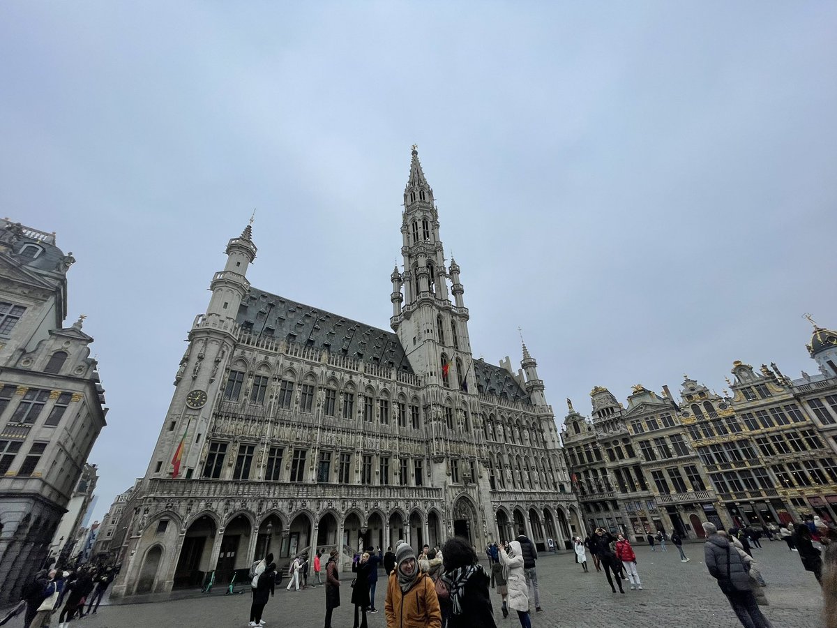 DannieeLSiimp's tweet photo. Bit of very much needed exploring 🇧🇪 https://t.co/TrewebFjwz