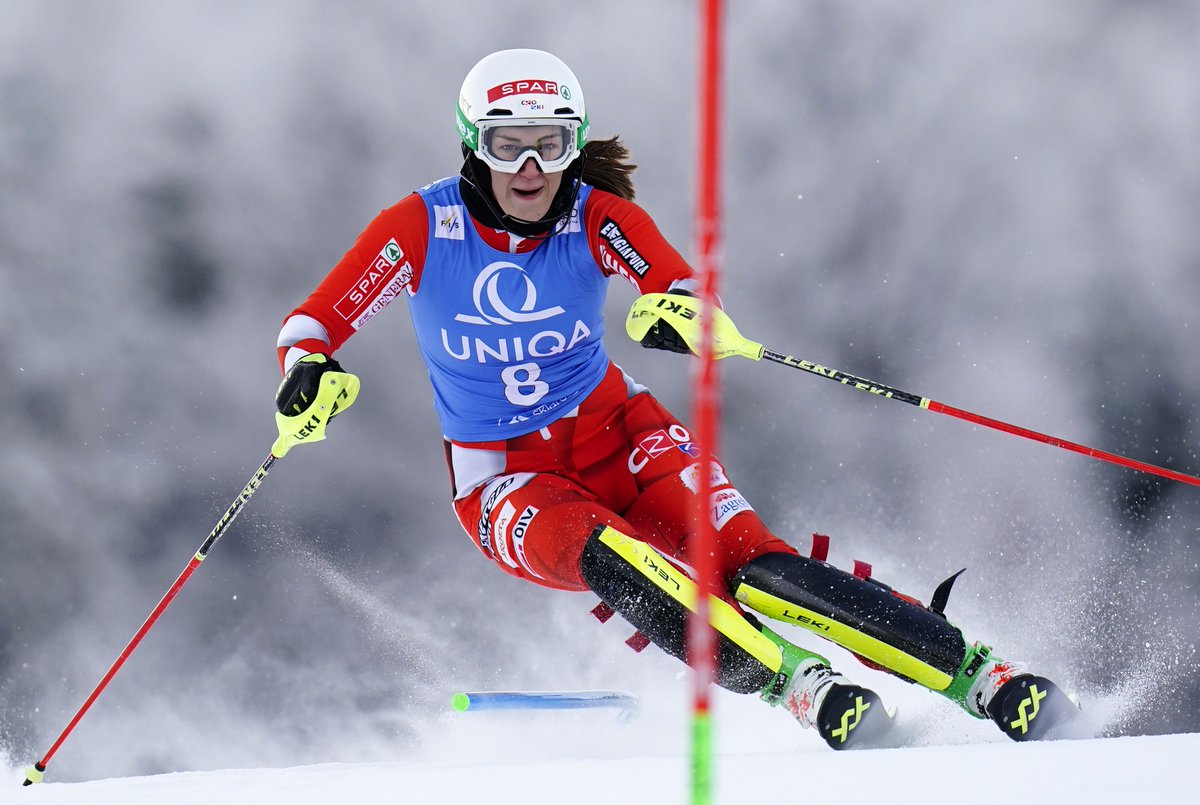 Historic day for Croatian skiing 🇭🇷 podium for Zrinka Ljutić (3rd) and career best (5th) for Leona Popović 
So proud of our girls!
#croskiteam 
📷 Pentaphoto