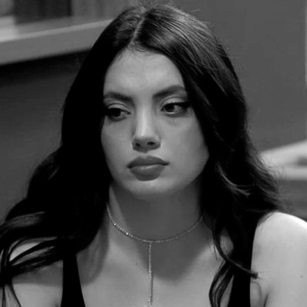 Duru bir su gibi,bazen volkan gibi..✍🏻 #ElifNurYeel