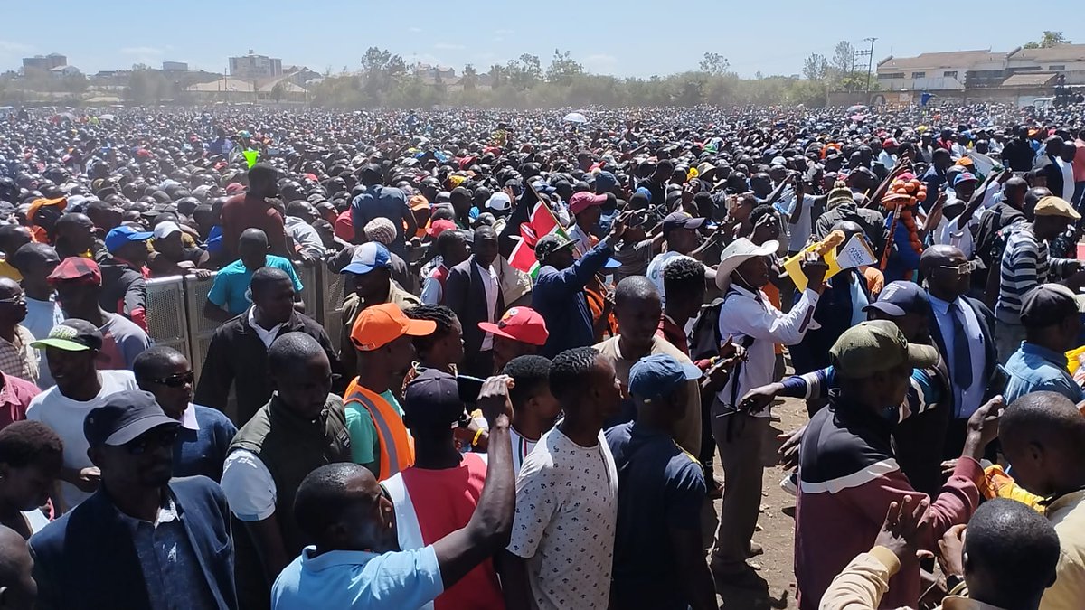 Bosy2023's tweet photo. Baba, Kalonzo, Karua, and Kioni, at Jacaranda, with a mammoth crowd. https://t.co/Yv3wmjgTng