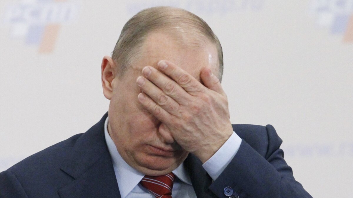UpshotTowers's tweet photo. The Putin regime is mired in an unwinnable war, with growing unrest at home, and an unbearable shortage of Big Macs.

But they might have an even bigger problem on their hands.

There are rumours their closest chums are secretly owners of Everton FC... https://t.co/nOKRc72P4j