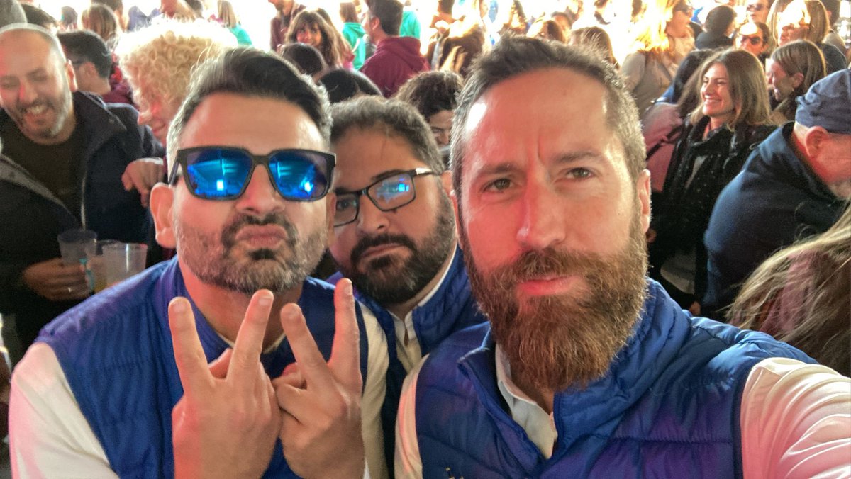 Comilitons tweet media