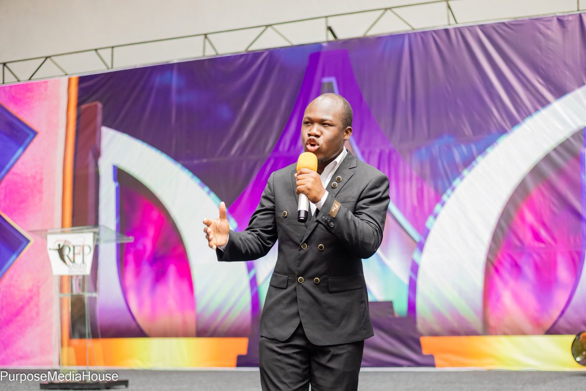 RFPMinistries's tweet photo. The second RFPMAM Performance of the day features the anointed spoken word artist and wordsmith Brave with a wonderfully crafted piece on JUSTIFICATION, leaving the audience stirred up and speechless. 
#RFPMAM
#ExtravaganzaSunday https://t.co/DNiIal0Enr