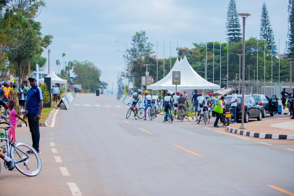 rbarwanda tweet picture