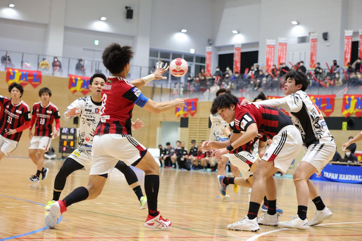 tbkredtornado's tweet photo. 【試合結果】

トヨタ紡織九州 26(12-11.14-14)25 琉球コラソン

60分間通して拮抗した試合展開でしたが、
最後は全員で守り切り一点差での勝利となりました❗️

課題をしっかり修正して次回の豊田合成戦に挑みます！

沢山の応援ありがとうございました📣 https://t.co/E67NxRqzfF