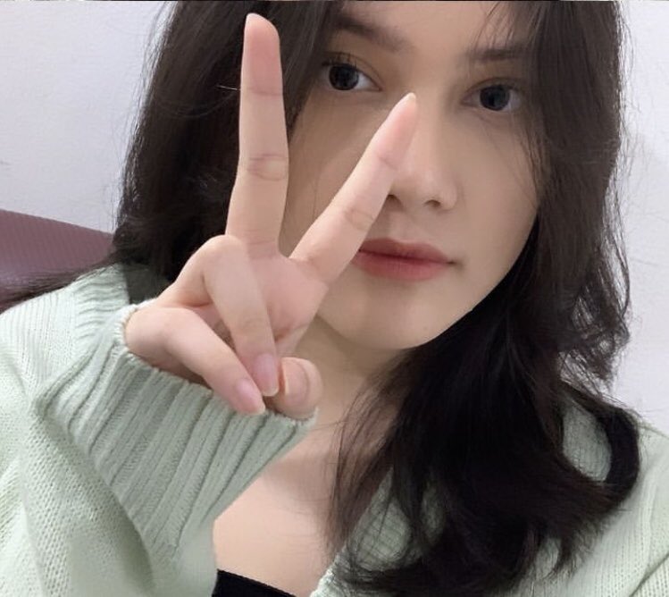 addictedtoherrr's tweet photo. 𝐒𝐭𝐮𝐜𝐤
———————
“mau berapa lama lagi hubungan kita stuck gitu aja?” 

shanchik few tweets au
©addictedtoherrr https://t.co/3vH97GXHCd