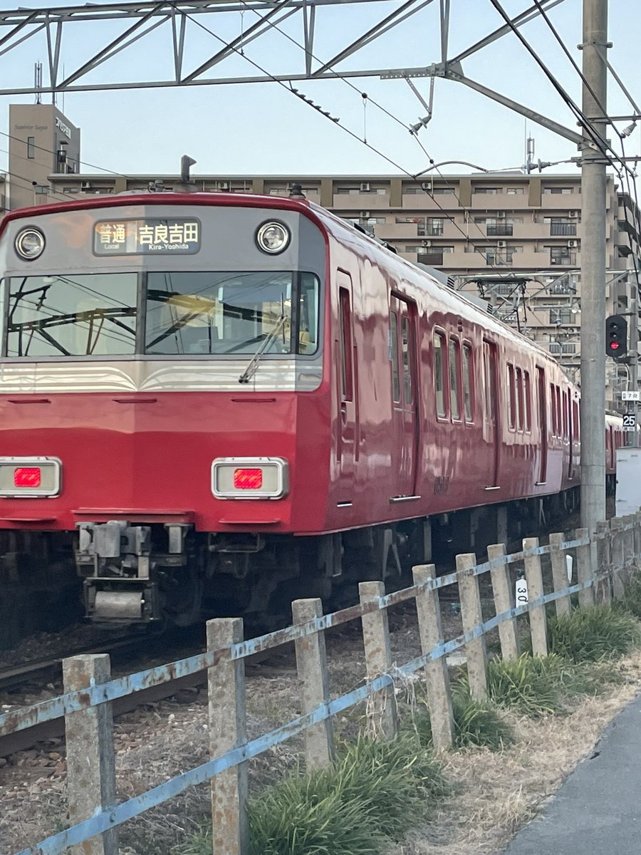 takkin_engine_d's tweet photo. 佐屋駅。1742列車、普通吉良吉田行きは6513Fが運用に入りました^_^
#meiun
#6513F
#1742列車 https://t.co/cqBf0qq9DO