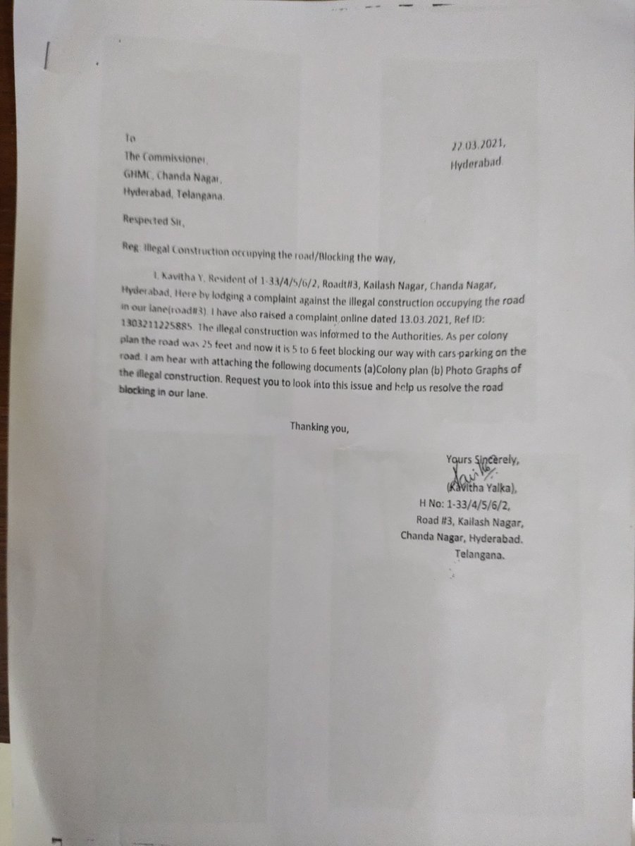 reddy_yalka's tweet photo. Request @ktrbrs to resolve &amp; clear the encroached road at Road#3,KailashNagar ChandaNagar.Written complaints given in March2021 &amp; Jan2023.Out of 25ft approved road only 17ft is available causing huge trouble for vehicle movement. #ramanna @ktroffice @Ghmconline @commissionrGHMC https://t.co/2ewd7ADe3o