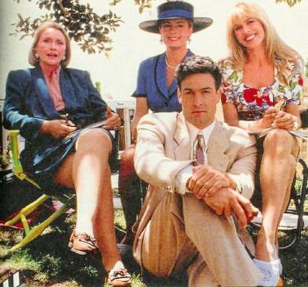 i_heart_susanf's tweet photo. 1992, a break from taping. Gotta love the comfy footware 😉 #SusanFlannery #JoannaJohnson #TeriAnnLinn #DanielMcVicar #StephanieForrester #StephanieDouglas #KarenSpencer #KristenForrester #ClarkeGarrison  #BoldandBeautiful https://t.co/pEfpc5mVoQ
