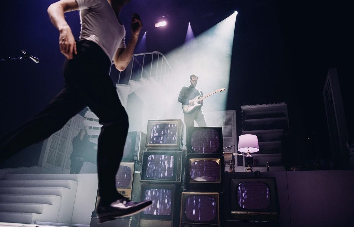 Tonight: The 1975 play <a href="/3ArenaDublin/">3Arena</a> with a capacity of 8k 

Two shows to go…

📸: Jordan Curtis Hughes 

#The1975