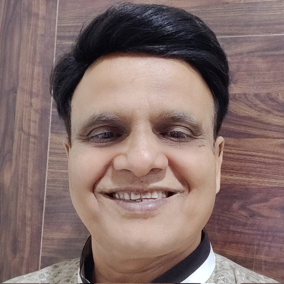 subodh_modi's tweet photo. #NewProfilePic https://t.co/5UmNyyR8o6