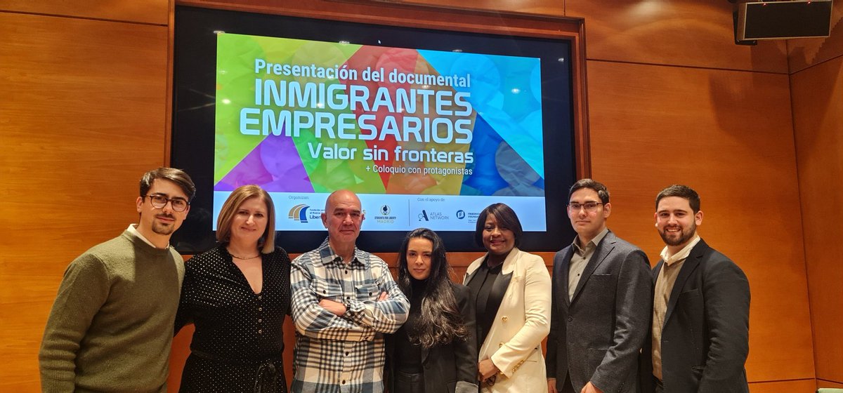AdvanceLib's tweet photo. El jueves pasado presentamos 📽 en la Fundación Rafael del Pino el documental 'Inmigrantes Empresarios, valor sin froteras', junto a nuestros amigos de @somoslibres_esp y @SFLMadrid 

🔗 Te dejamos por aquí el documental por si te lo perdiste: https://t.co/LmJmY2tCDE https://t.co/XE9lFQ5cMW
