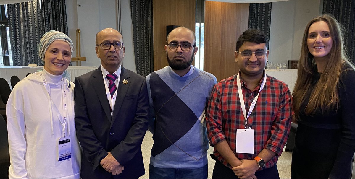 Great senior lecturer, victorious leader of this event and his Headache team from BASH meeting in Hull, England. It was an outstanding meeting! Remains to me is much more! 🥰🧿🙌 <a href="/UK_headache/">BASH</a> <a href="/MigraineTrust/">The Migraine Trust</a> <a href="/FayyazA85079186/">Prof. Fayyaz Ahmed</a>