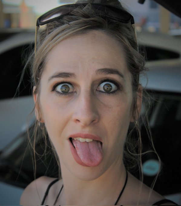 Thinking of you sooo much....😘 https://t.co/qL9pwFhHRX