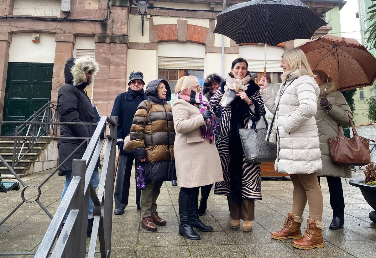 gemaigual's tweet photo. 👥Muy agradecida a los vecinos de Perines por su implicación y compromiso para seguir haciendo ciudad con el Ayuntamiento de #Santander 
👉🏼Acabamos de ejecutar obras de accesibilidad e instalación de mobiliario urbano que nos habían pedido y seguimos recogiendo sus sugerencias https://t.co/eqvNpwxVNb