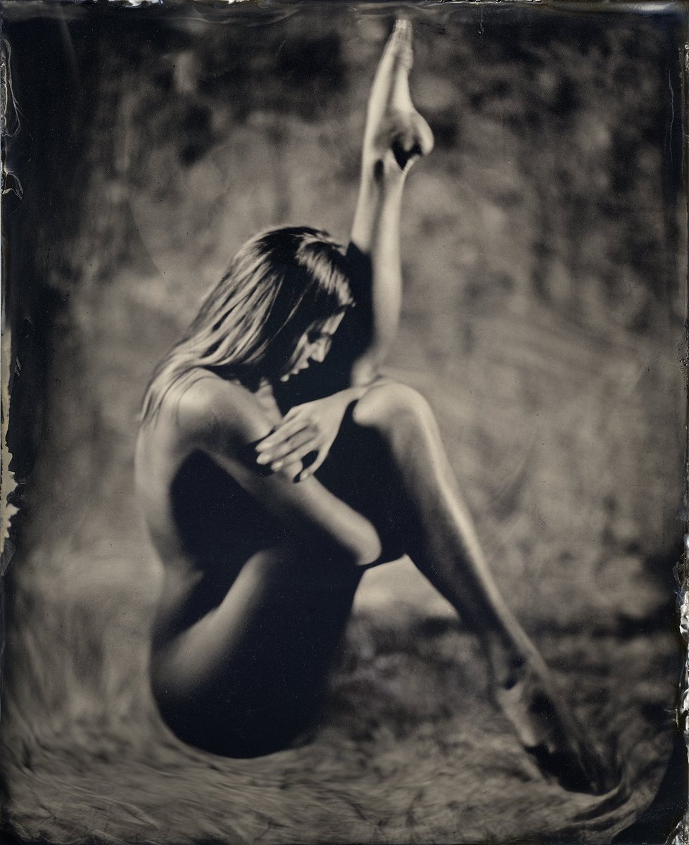 Igor_Vasiliadis's tweet photo. “Graceful Lines” to continue a series of collodion wet plates 8x10” with amazing Art Gymnastics champion @by.ronika on @saatchiart #art #collodion  #wetplates  #tintype #nft #largeformatphotography #alternativephotography #fineart #limitededition #saatchiart #fineartphotography https://t.co/NEbF1aMsYK