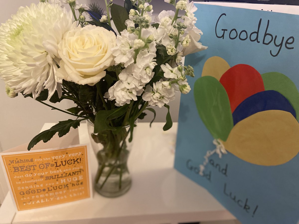 MrsAlty_ECT's tweet photo. I was spoilt by my lovely year 2 class on my last day also 🥹☺️ #professionalplacement #traineeteacher #KS1 #year2 https://t.co/XTnN9MZKHv