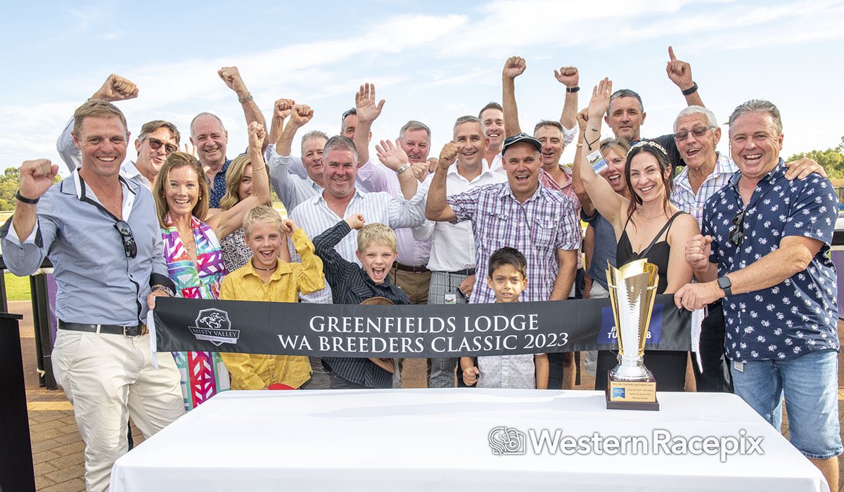 WesternRacepix's tweet photo. ALL THE KING'S MEN - 2023 Greenfields Lodge Breeders' Classic @PinjarraPark #WesternRacepix #WAracing

More 📸 https://t.co/SigLznY1t7 https://t.co/xu9ryq8dFX