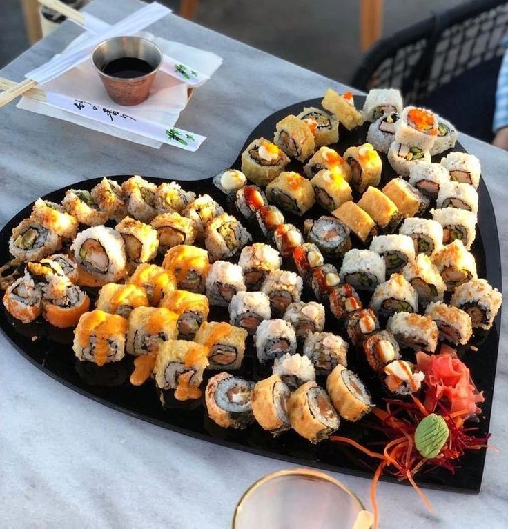 suncwokim's tweet photo. Indonesian Fried Rice, Japanese Sushi, Pizzas, and Burger. https://t.co/bUEB7B6Grn