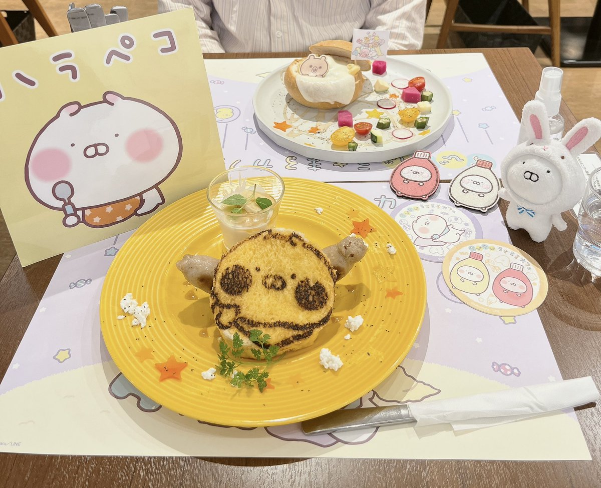 asu_usamaru51's tweet photo. 楽しみにしていた ちびちびうさまるカフェへ🌼
欲しかったグッズが売り切れていたのが残念だったけど、癒しの空間でちびちびうさまるの可愛さにやられました😳🧡 癒されたな～(◍˙∞˙◍)
#ちびちびうさまるカフェ 
#心斎橋PARCO https://t.co/O0U4D0mM1H