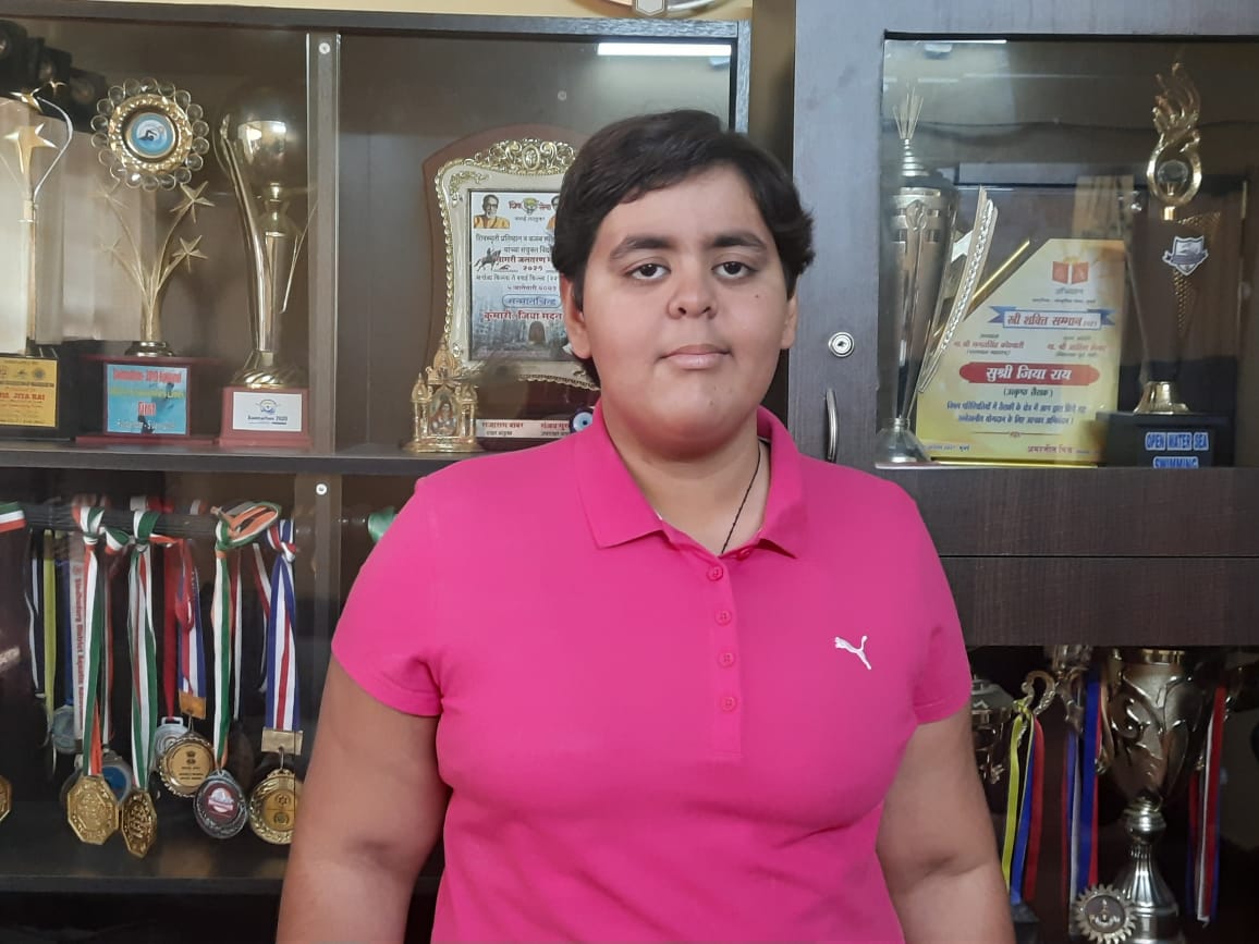 IN_WNC's tweet photo. VAdm Ajendra Bahadur Singh and all personnel of #WNC congratulate Ms Jiya Rai, daughter of Madan Rai, MC-AT-ARMS II, on being awarded prestigious Shriver-Kennedy Student Achievement Award-2023 for her performance in Open Water Swimming. 
@MoHFW_INDIA
@DADDCEC
@indiannavy https://t.co/1Eev6aZZCk