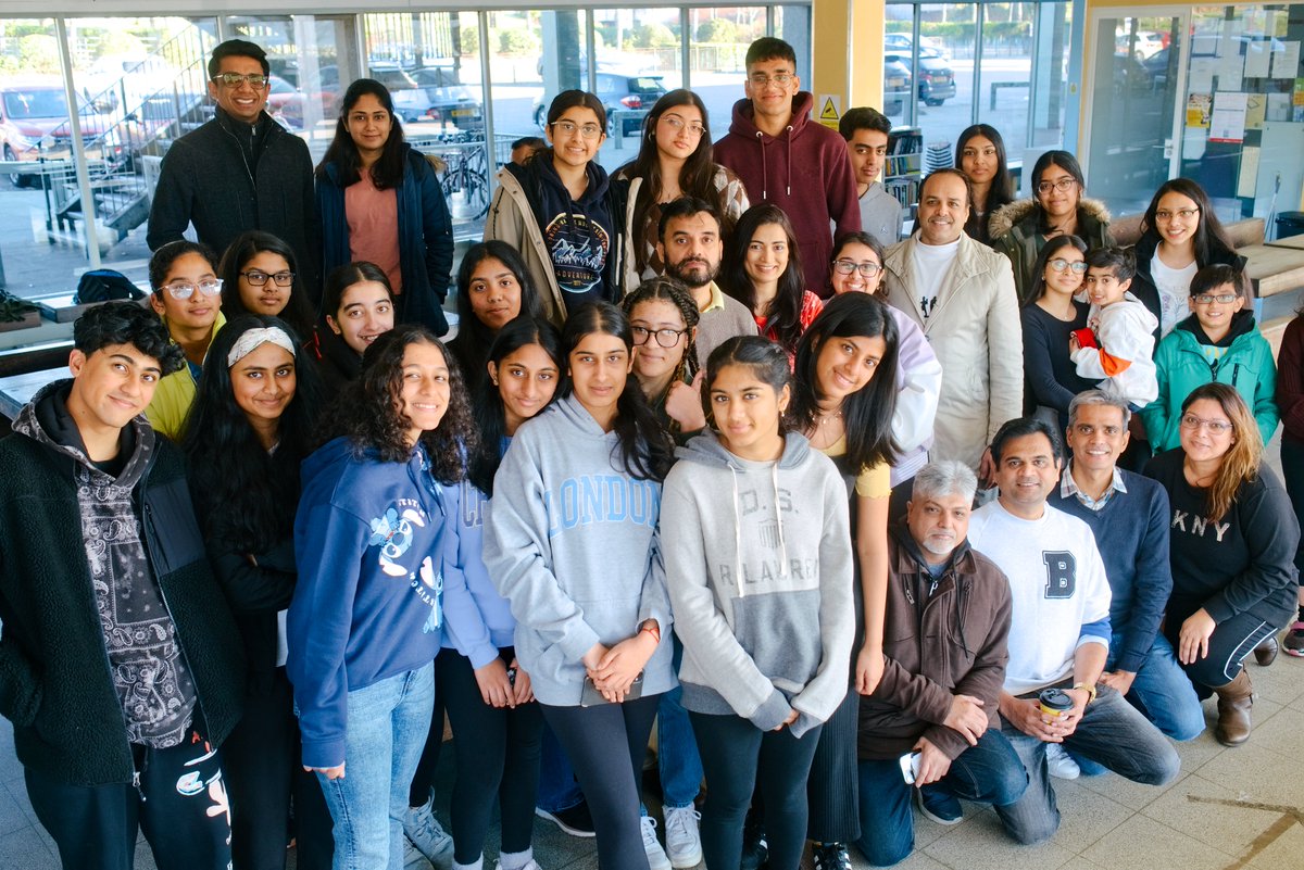 IDMK met with youngsters at Buszy Skate Plaza on 21 January 2023. The team had a wonderful interactive session with the youngsters.

#IDMK #idmk2023 #miltonkeynes #youth #YouthVolunteering #youthleadership #charity #culture #indiaday #india #careers #leadershipdevelopment