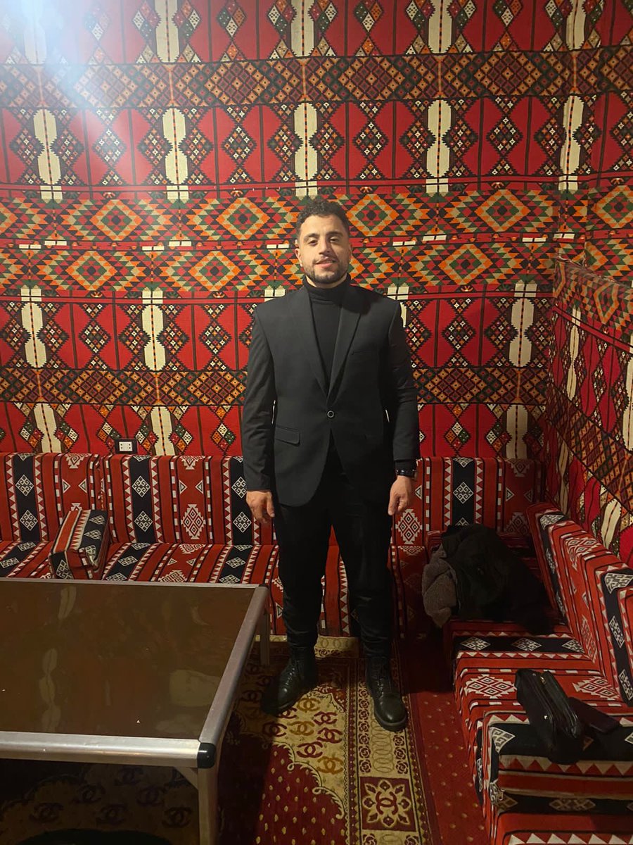 Os07Ahmed's tweet photo. Black not always black . https://t.co/MI2I25m1ai