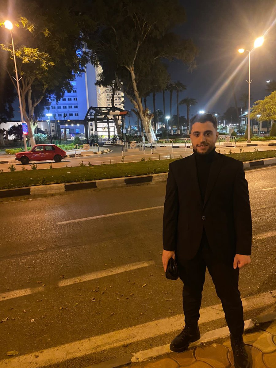 Os07Ahmed's tweet photo. Black not always black . https://t.co/MI2I25m1ai