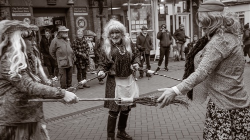 <a href="/KitwitchesMolly/">Kitwitches Molly</a> up to a bit of #MollyMalarkey #MarkJonesDayofDance #MollyDancing