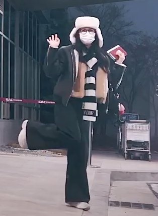 4BLACKPINK's tweet photo. فانتيكن - 230129
بلاك بينك من مطار GMP في كوريا الجنوبية عائدات من أبو ظبي
-K https://t.co/oEI56WwMod